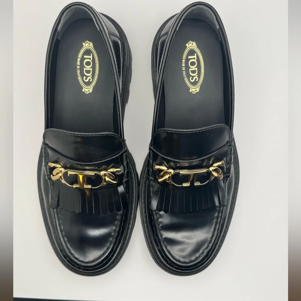 Tod's Fringed Loafers in Black Leather- size 37.5 - Picture 4 of 11